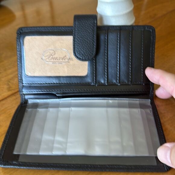 NWOT Buxton wallet - Picture 6 of 7